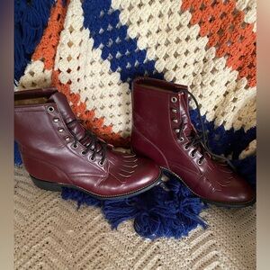 Vintage Justin Boots women's lace-up roper boots in a dark cherry size 5.5 EC
